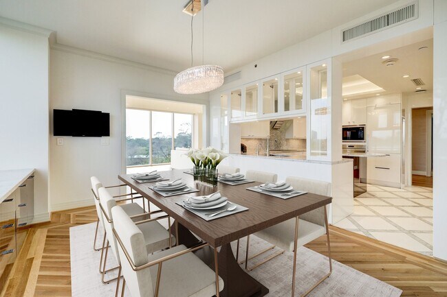 Foto del edificio - 121 N Post Oak Ln