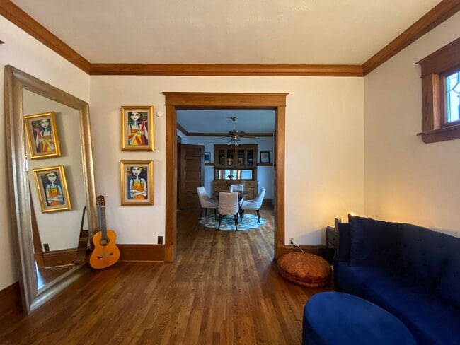 Building Photo - Single Family Home w/ Garage in Daytons Bl...