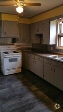 Building Photo - 808 E Water St