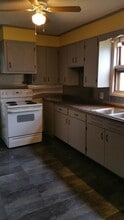 Building Photo - 808 E Water St