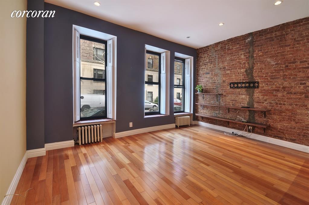 Primary Photo - 444 E 58th St