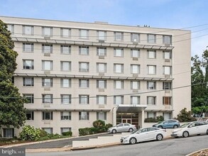 Building Photo - 1730 Arlington Blvd