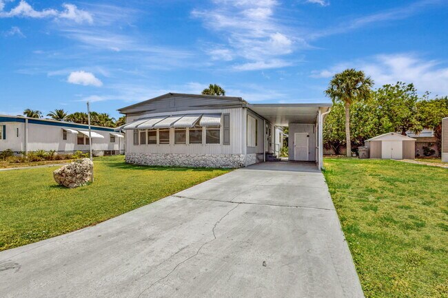 Foto del edificio - 4072 74th St N