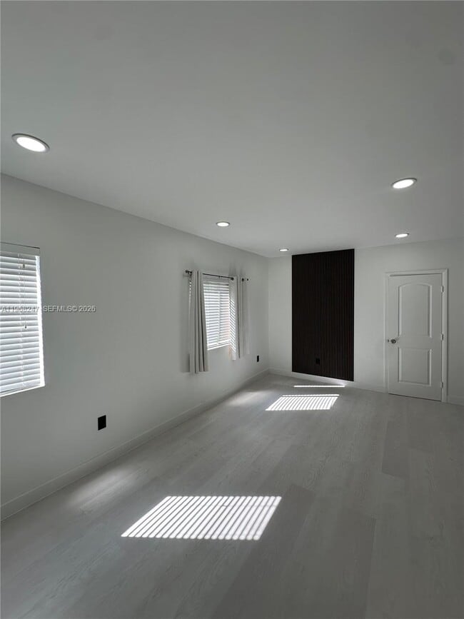 Building Photo - 109 NW 6th Ave