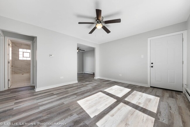 Building Photo - 7653 Roberts Rd