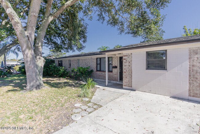 Foto del edificio - 43 Millie Dr