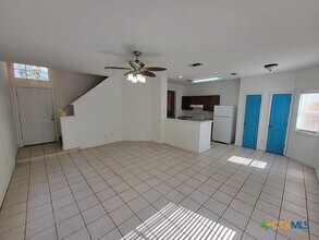 Building Photo - 814 Sagewood Trail