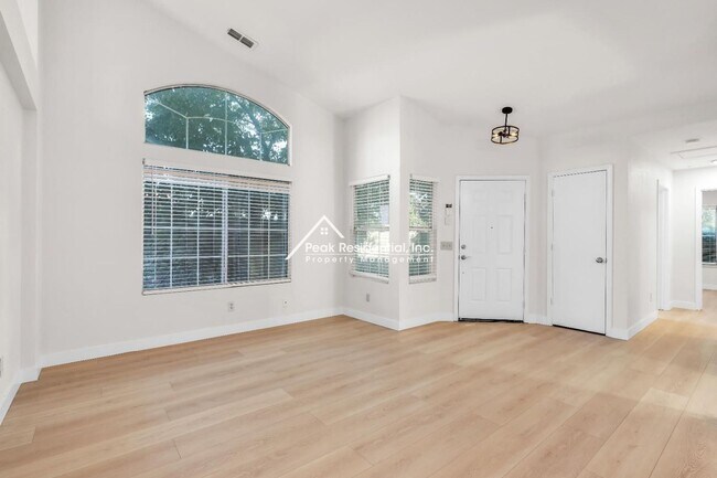 Photo - Wonderful Sacramento 4bd/2ba Home!