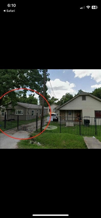 Primary Photo - 415 E 43rd St
