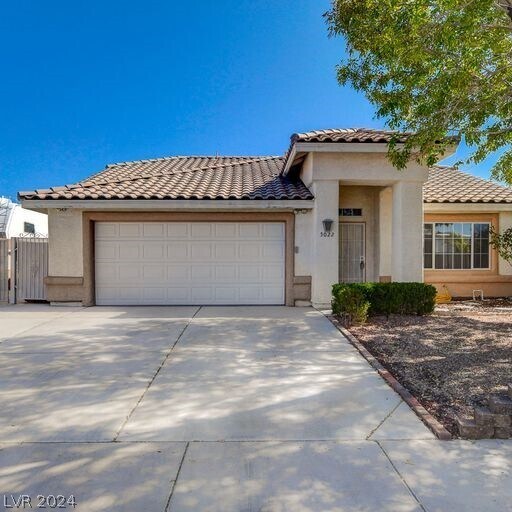 Primary Photo - 5022 Vista Loma Way