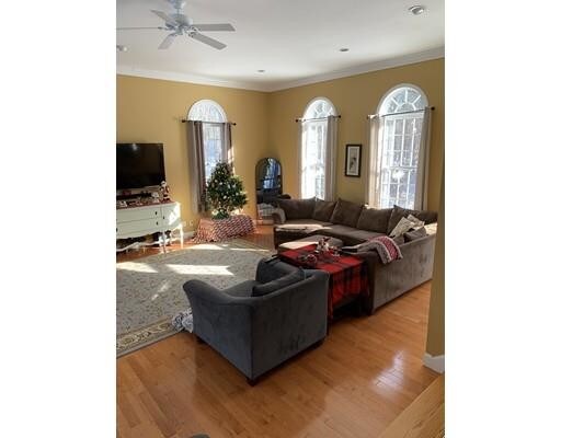 Foto del edificio - 295 Westford St