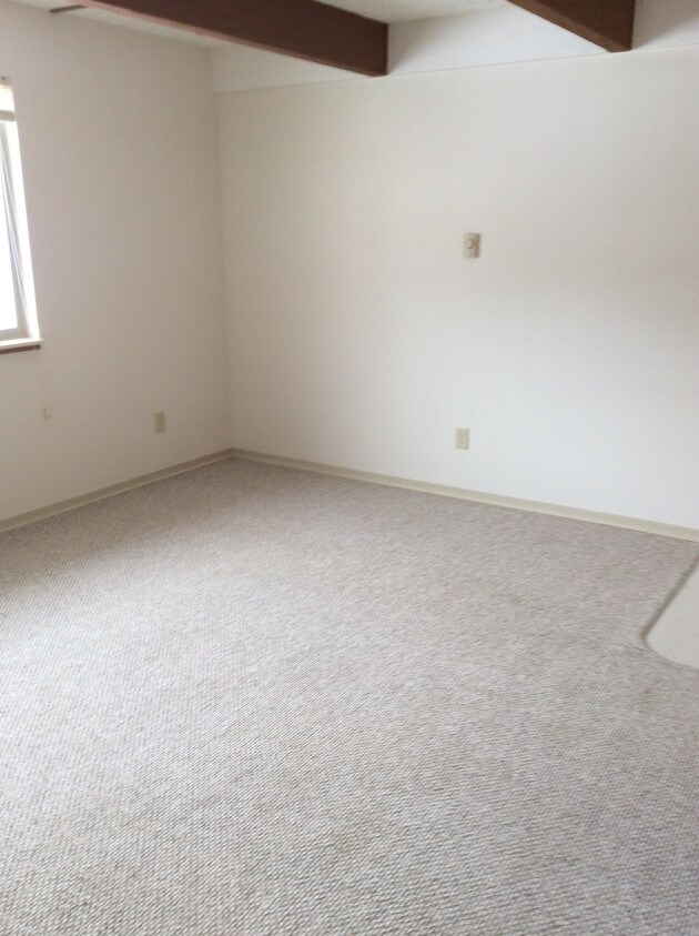 Building Photo - 1516 Trachsel Pl