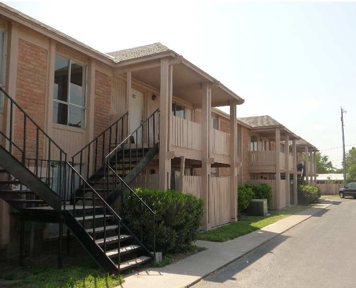 Building Photo - Tamarack Apartments