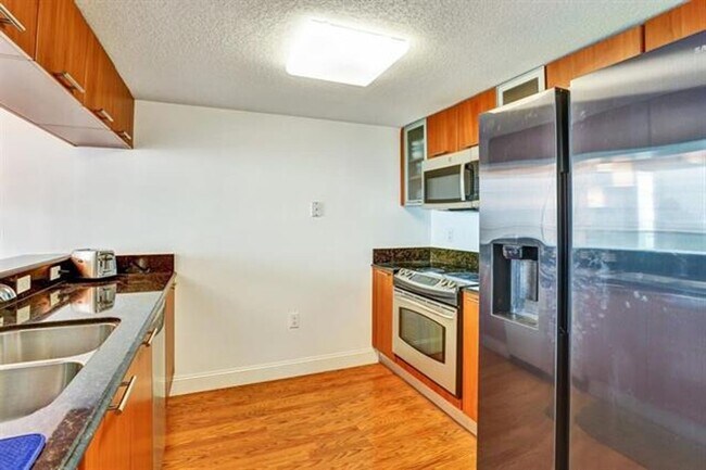 Foto del edificio - 1800 N Bayshore Dr