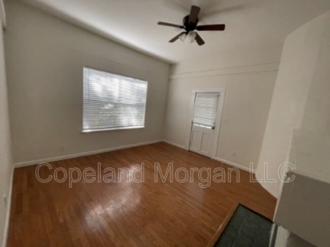 Building Photo - 829 5th St N