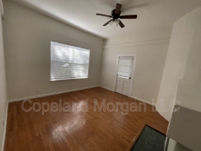 Foto del edificio - 829 5th St N