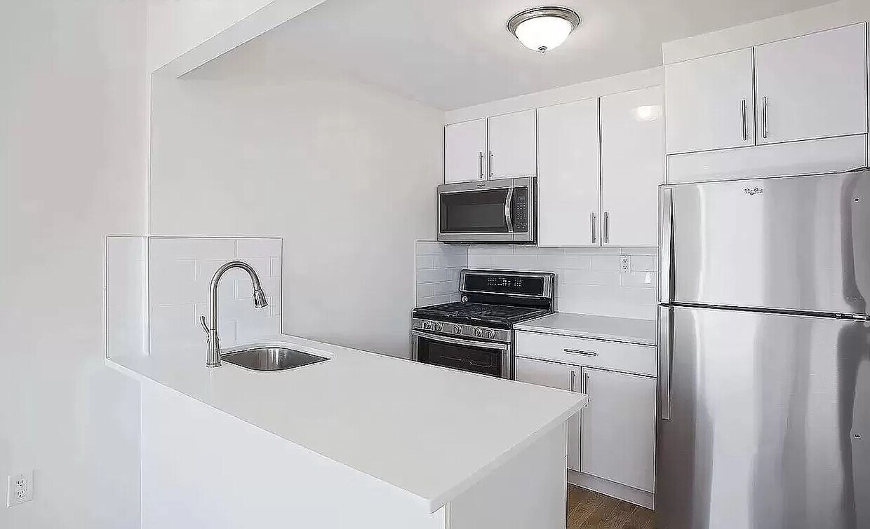 287 Bleecker Street Condo for Rent in New York, NY