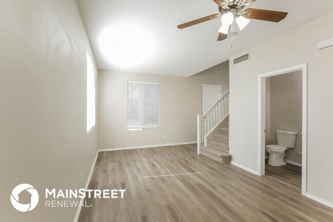 Foto del edificio - 1510 E Sonrisas St