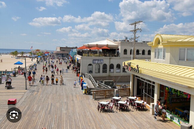 Building Photo - 140 Ocean Ave