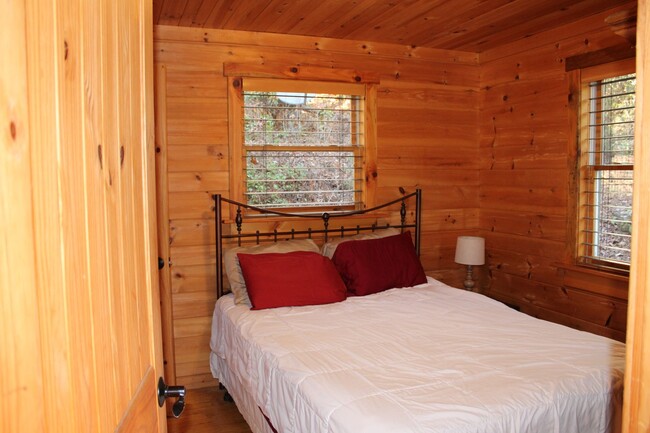 Foto del edificio - Furnished Cabin With Loft