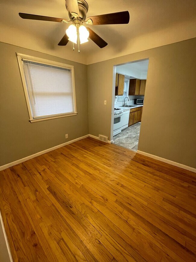 Foto del edificio - Three Bedroom Home in the Established Ann Arbor Wines Neighborhood!