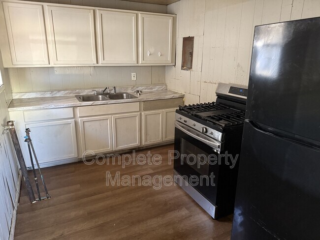 Foto del edificio - 3348 34th St N