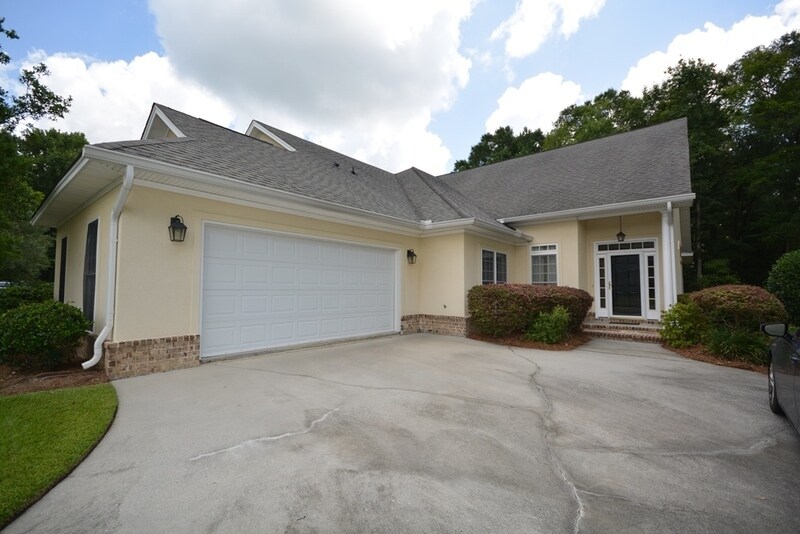 2 Jasmine Cross, Savannah, GA 31405 Condo for Rent in Savannah, GA