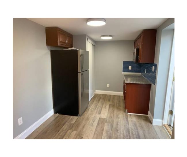 Building Photo - 928 Argonne Dr