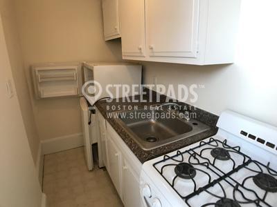 Building Photo - 1 bedroom in Cambridge MA 02138