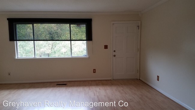 Building Photo - 5007-5007 Shoals Ln