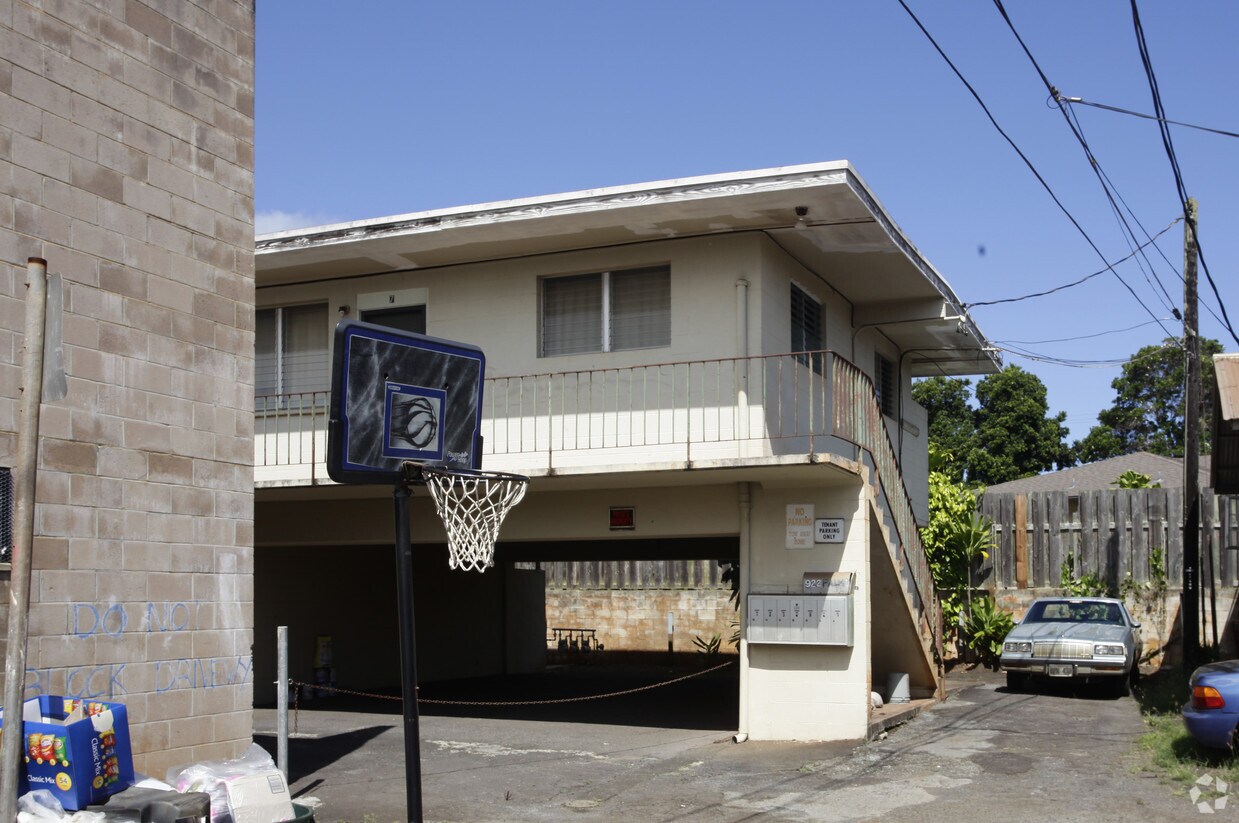 Building Photo - 922 Palm Pl