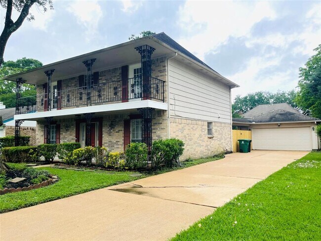 Foto del edificio - 605 Lochnell Dr