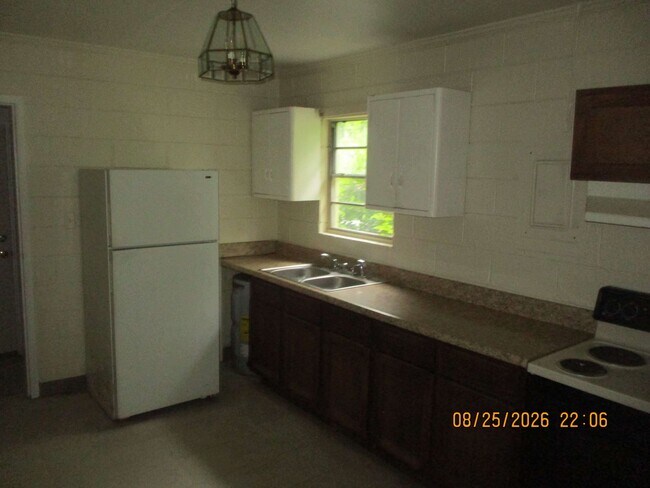 Foto del edificio - 806 Dorsett Ave