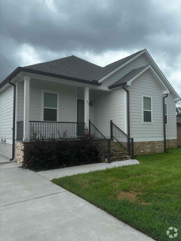 Chalmette Vista Apartments for Rent with Parking Chalmette, LA 1