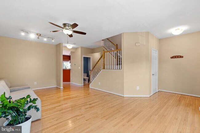 Foto del edificio - 13129 Englishwood Ln