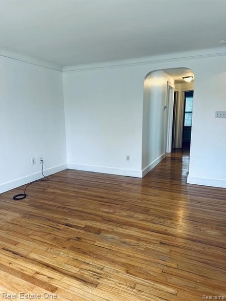 Building Photo - 122 W Houstonia Ave