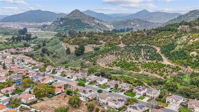 Building Photo - Stunning Fallbrook Home for Rent