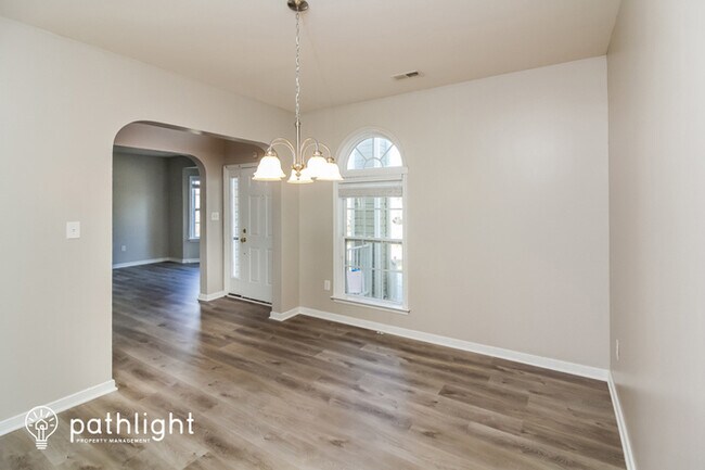 Foto del edificio - 13200 Stockleigh Dr, Chester, VA, 23831