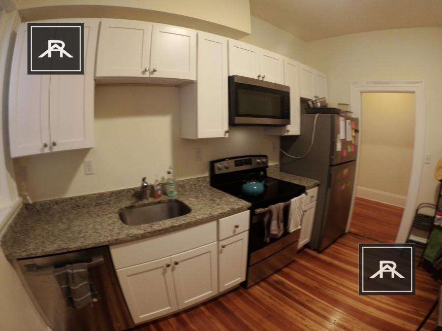 Foto principal - 2 bedroom in Brookline MA 02446