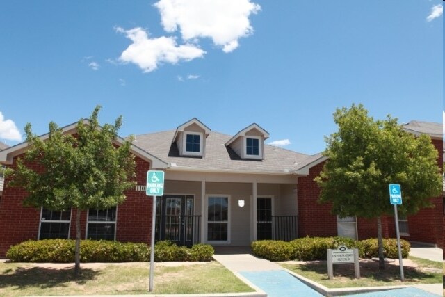 Foto del edificio - Arbor Terrace Townhomes