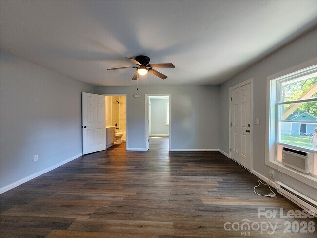 Foto del edificio - 506 Cook St NW
