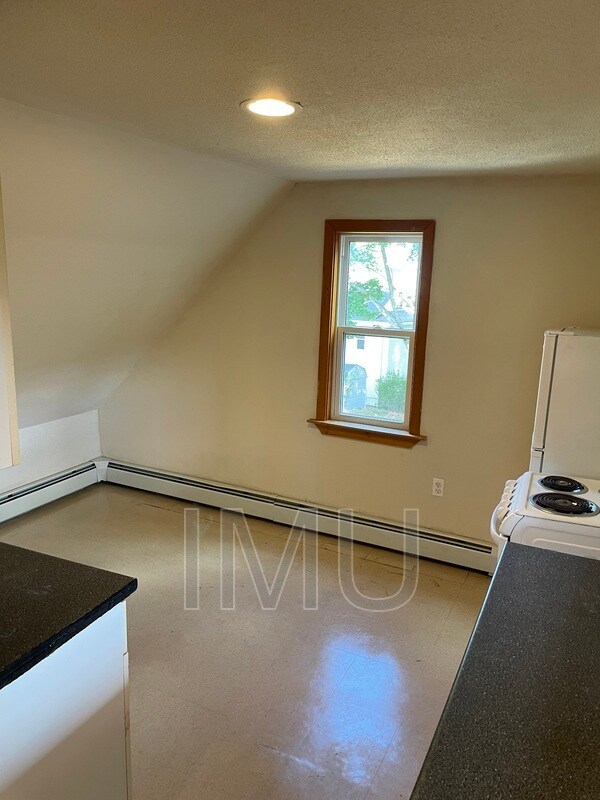 2 S Brook St Unit 3, Haverhill, MA 01835 Condo for Rent in Haverhill