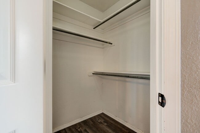 Foto del edificio - Beautiful 3 Bed 2 Bath in Mustang School D...
