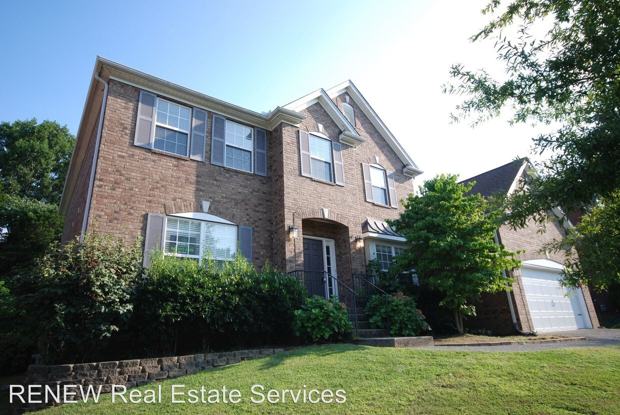 Foto principal - 321 Forest Bend Dr