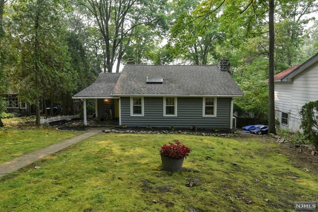 Primary Photo - 55 Hillside Rd
