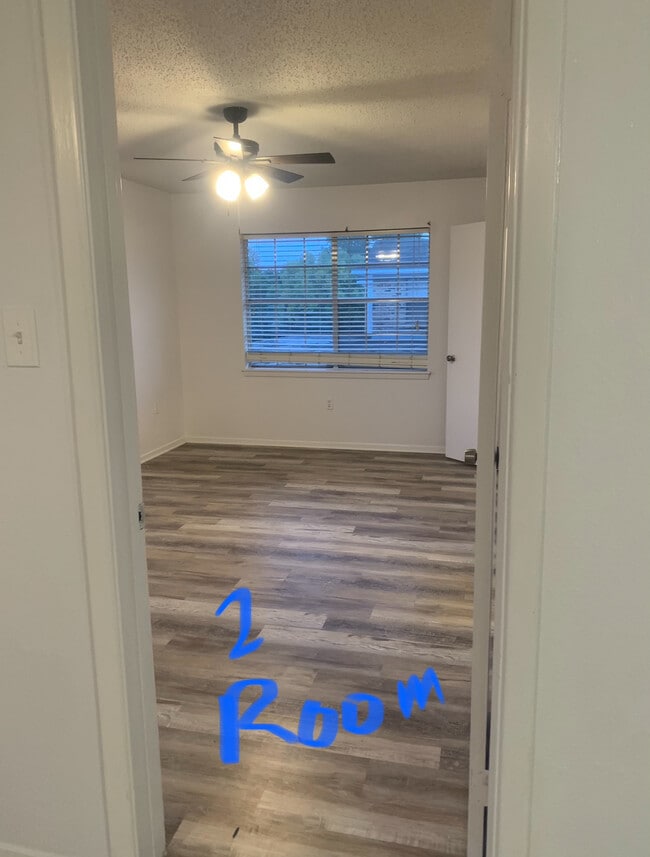 Foto del edificio - 675 Wooddale Blvd