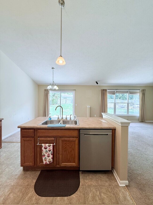 Building Photo - Three Bedroom Home in Kalamazoo