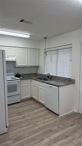 Foto del edificio - 801 Bluebonnet Dr