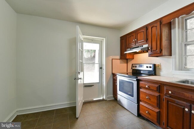 Foto del edificio - 1310 Creek Rd