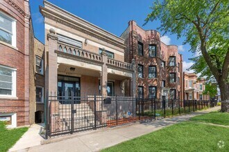 Building Photo - 6227 S Langley Ave